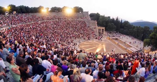 Festival Ios, Pengalaman Tak Terlupakan di Yunani